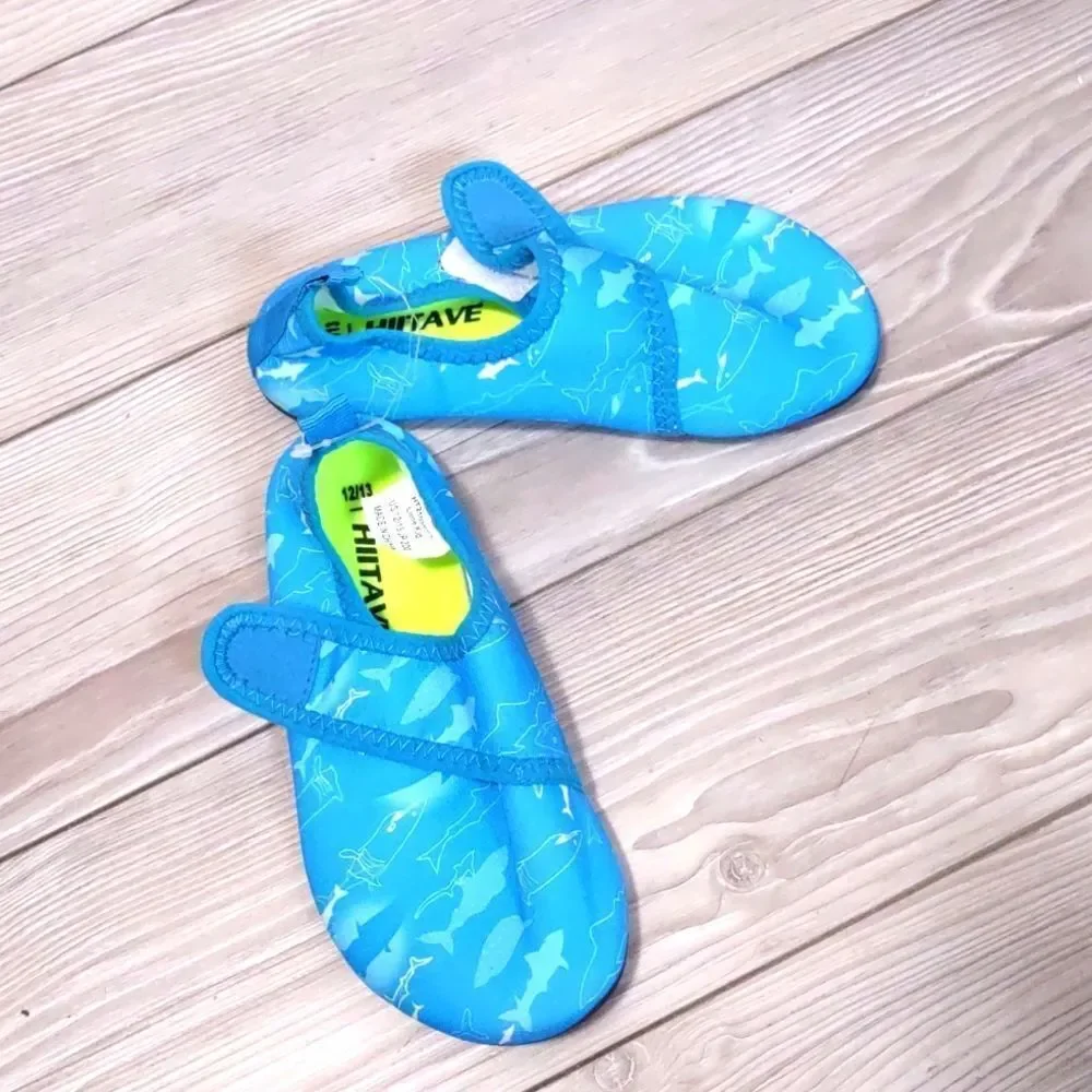 (54-1889) HIITAVE Water Shoes Sz 12/13
